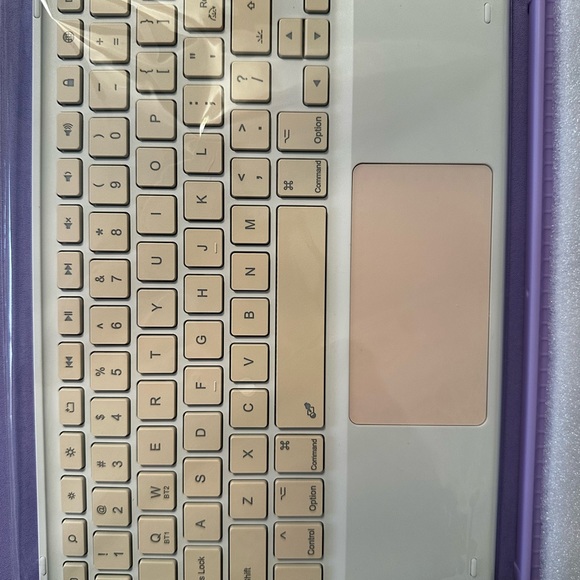 📦 iPad Pro Case with Keyboard *NEW* - Picture 3 of 10